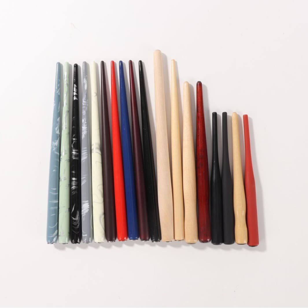 Water-dipped pen holder, solid wood pen holder, 17CM long hand-brushed flower rod, water-dipped pen holder, English writing wooden pen