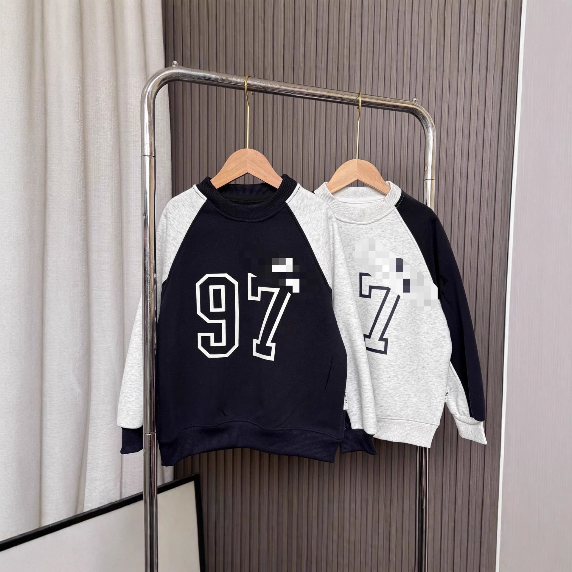 Xiaobei Home Hoodie Autumn/Winter 2025 New Fleece-Lined Unisex Kids Stylish Color-Block Letter Children's Top