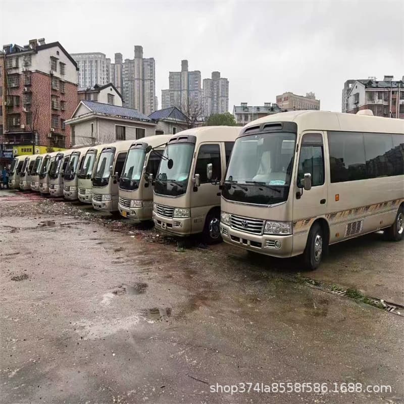 Export medium-sized 19-seater bus, 29-seater bus, used Toyota Coaster business electric door bus