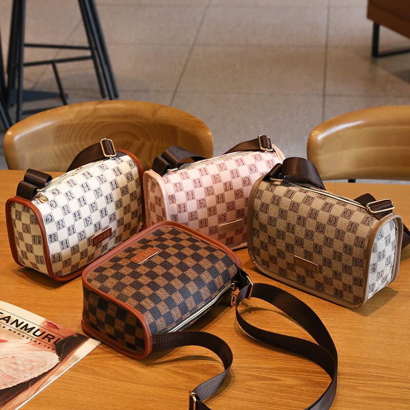Foreign trade printed bags for women 2023 bags for women wholesale large capacity casual shoulder bags gift bags women bags