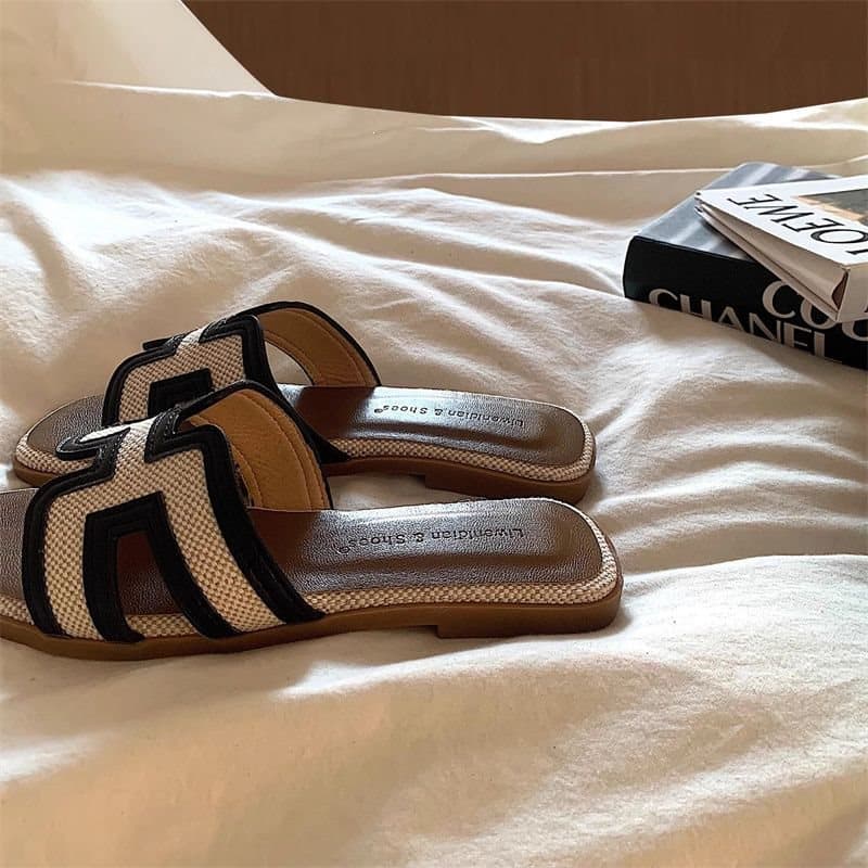 ins Ruth's same style evening style flip flops women's summer outer wear Korean retro holiday beach sandals women's shoes