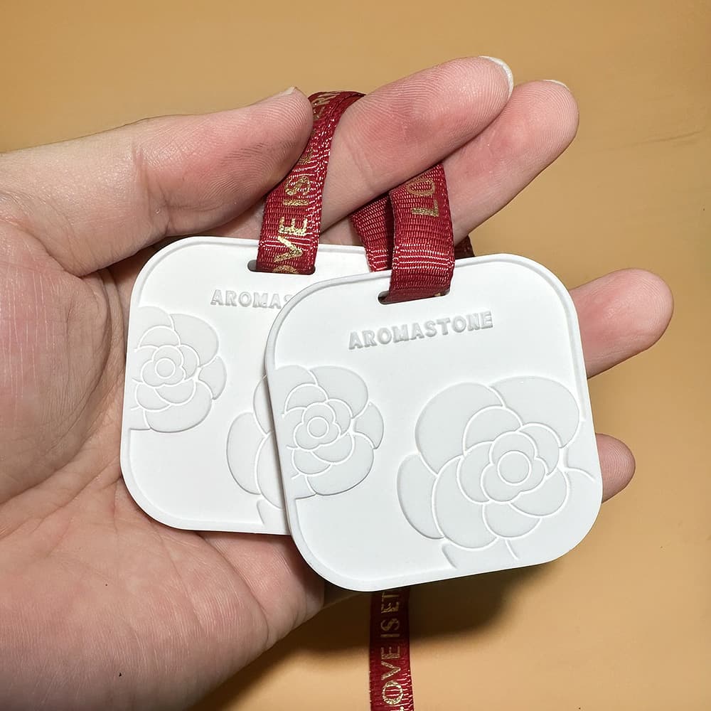 Camellia scented tablets aromatherapy pendant long-lasting aromatherapy plaster tag home wardrobe fragrance rental house cabinet odor