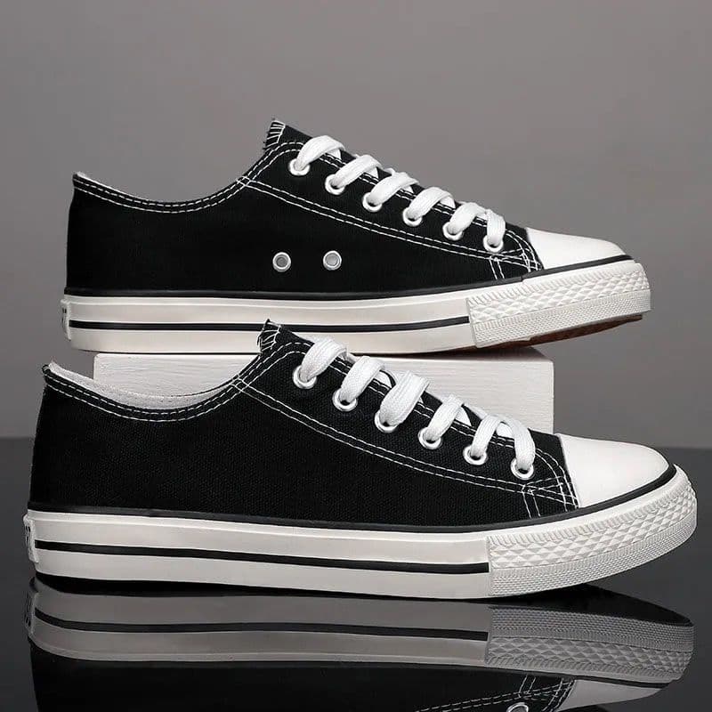 Couple Canvas Shoes Women 2026 New Style Casual Shoes Rubber Single Shoes Men Cloth Shoes Wholesale Low-Top Vulcanized Shoes