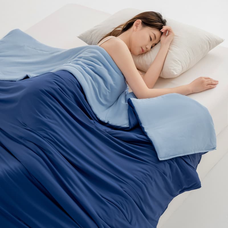 Hotel Grade New 2.0 Ice Silk Cooling Summer Quilt, Single/Double, Machine Washable, Air Conditioning Blanket, Temperature Regulating, Breathable Summer Blanket