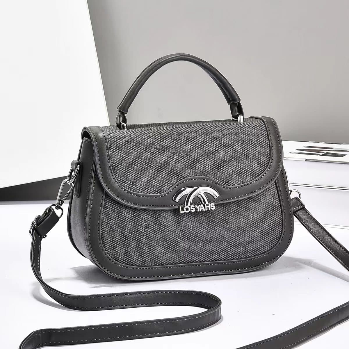 Fashionable Design, Niche and Versatile Solid Color Underarm Bag for Women, Simple Casual Commuter High-Quality Texture and Elegant Shoulder Bag