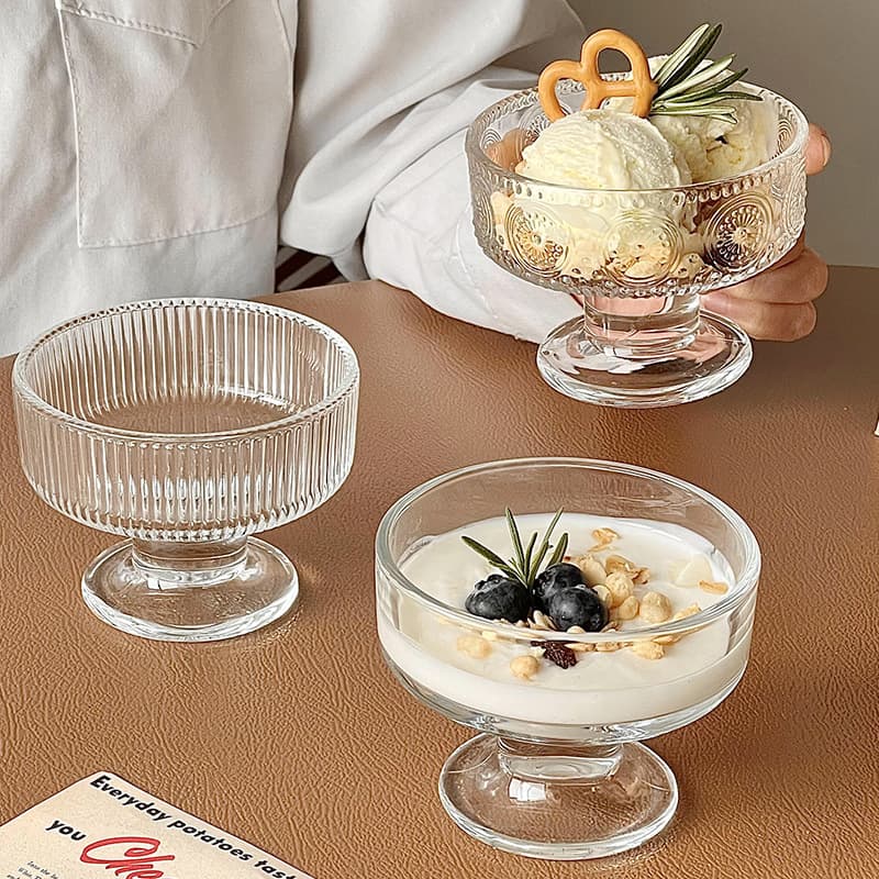 Instagram-worthy ice cream scoop cup, glass yogurt bowl, stemmed dessert bowl, and stylish ice cream, milkshake, pudding, and mousse cup.