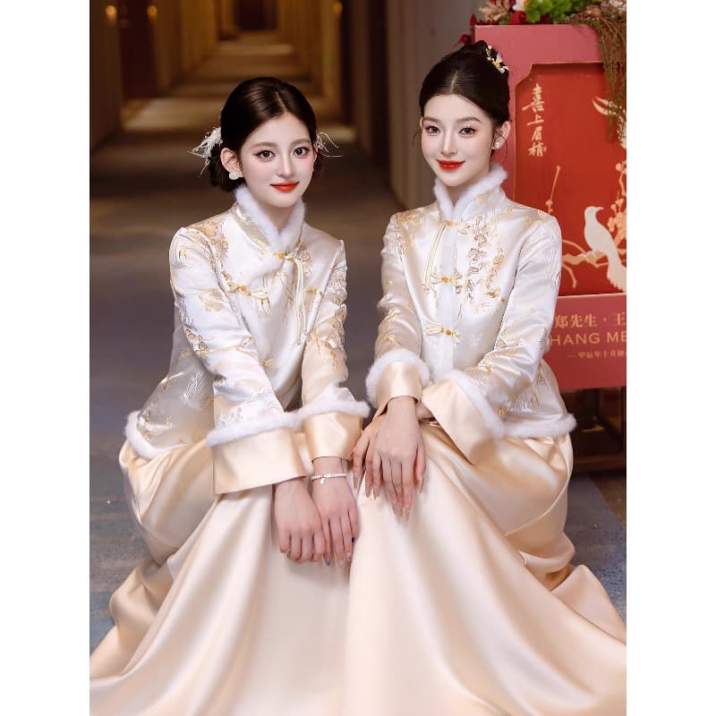 Winter bridesmaid dress 2026 new annual party style long-sleeved beautiful new Chinese style bridesmaid sister group dress thickened niche