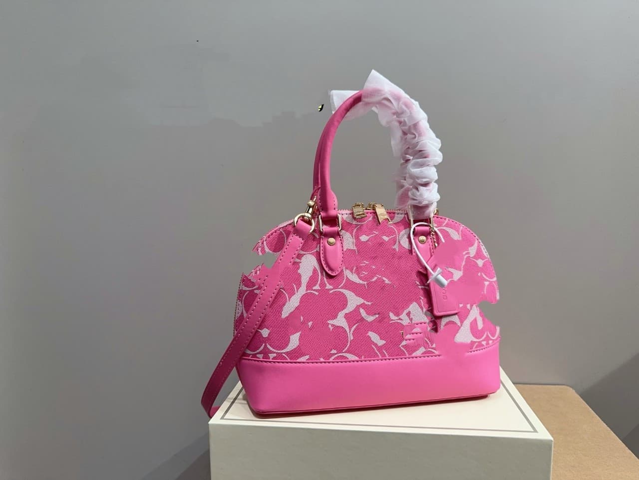 2026 New European and American Fashion Printed Handbag Commuter Large Capacity Shell Bag Shoulder Crossbody Bag for Women