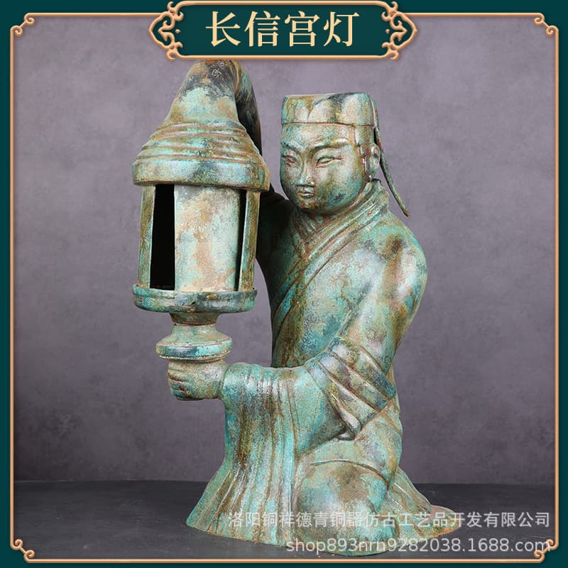 Antique bronze ornaments Han Changxin palace lantern copper Chinese floor lamp humanoid palace lantern Han wedding props antique collection