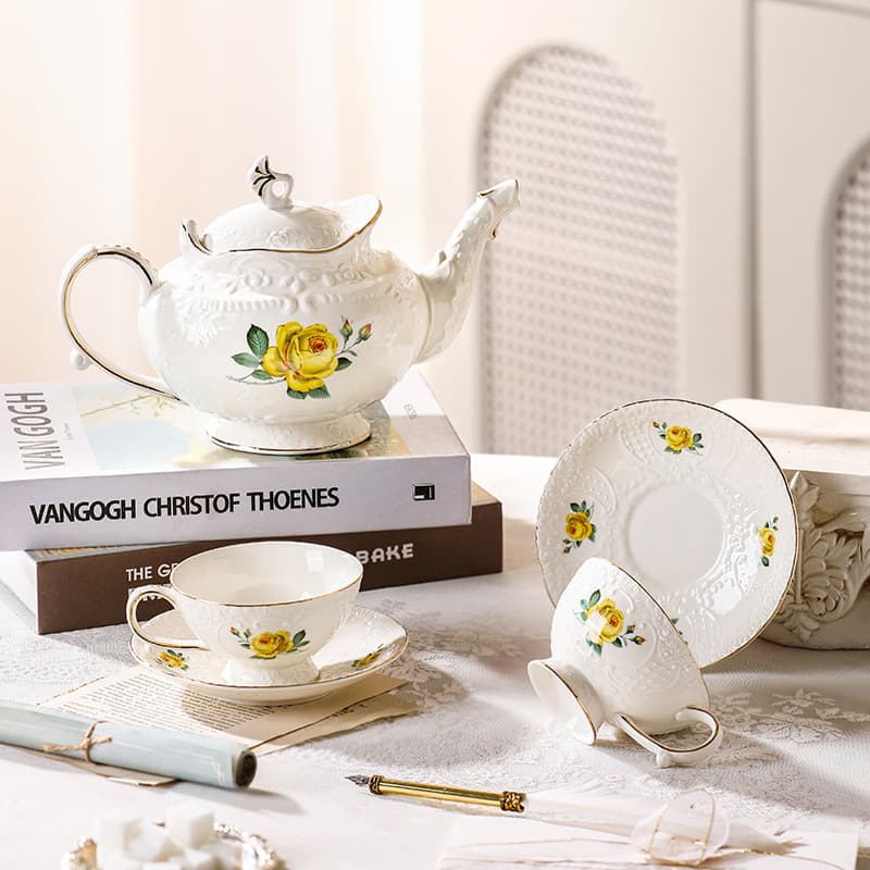 Vintage Cup and Saucer Set Ceramic High-End French Afternoon Tea Coffee Cup Saucer Pot Set European Style Home Restaurant Tea Cup