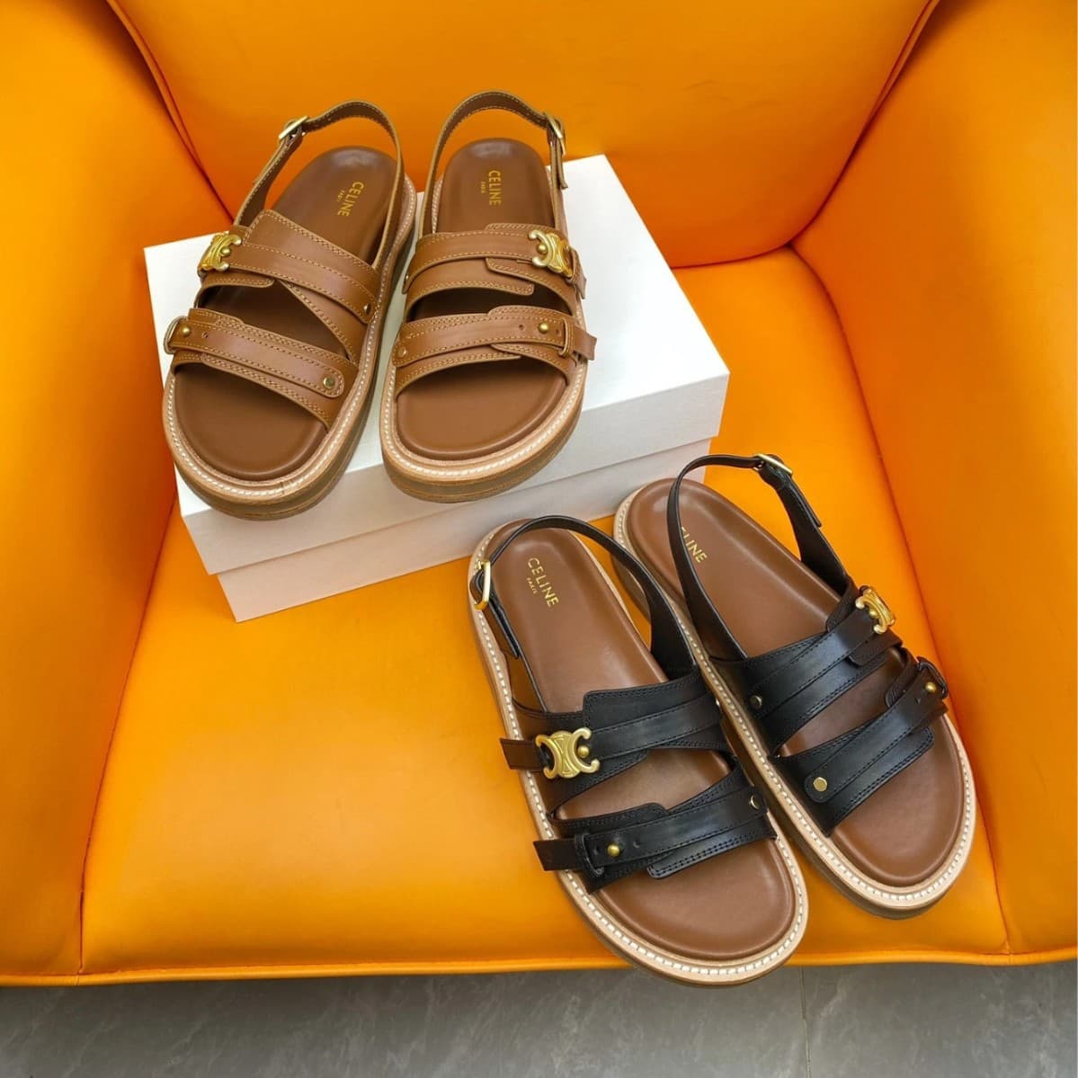 High-Quality 2025 Summer New Style Arc De Triomphe Flat Sandals Casual Metal Buckle Beach Style Slip-On Sandals for Women
