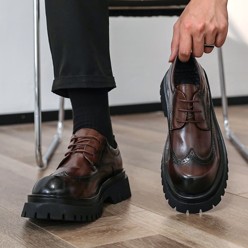 Men's Thick-Soled Casual Shoes with Carved Brogue Leather, Suitable for Weddings and Groom Suits