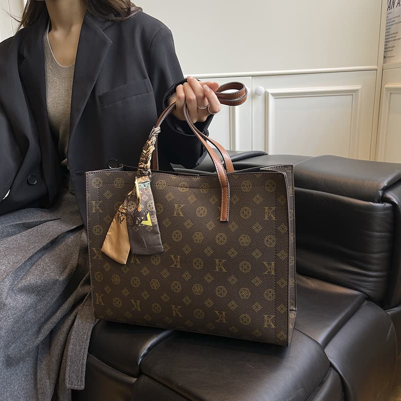 Cross-Border Women's Bags 2026 New Model Commuter Shoulder Bag Large Capacity Shopping Bag Light Luxury Monogram Underarm Bag Handbag