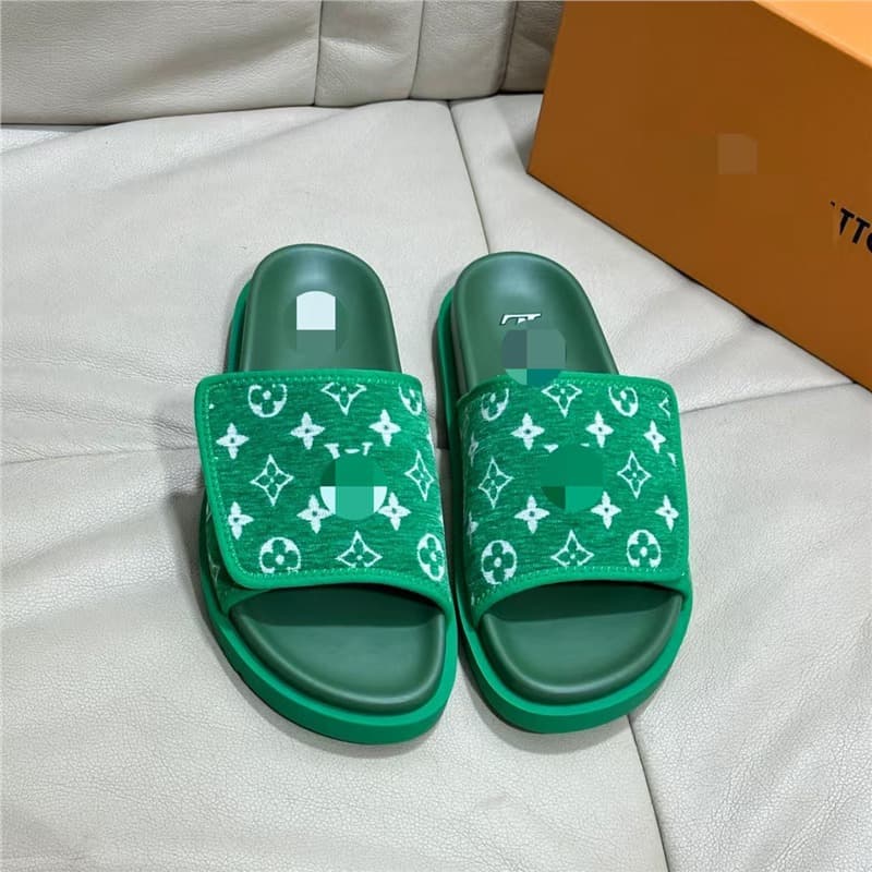 2026 Sandals Summer Fashion Durable One Strap Sandals Beach Sandals Men's Multi Color Old Pattern Wearable Outdoor Beach Shoes