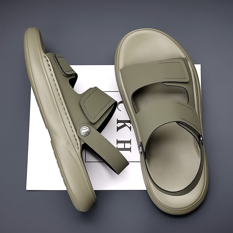 Men's Sandals 2025 New Summer Breathable Soft Sole Casual Non-Slip Outdoor Beach Sandals Dual-Purpose Driving Sandals
