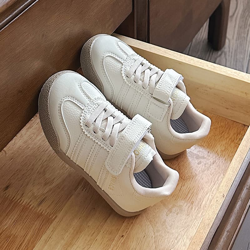 Girls' Black and White German Training Shoes 2026 Spring/Autumn Children's Shoes Boys' Soft Sole Sneakers Kids' Versatile White Sports Shoes