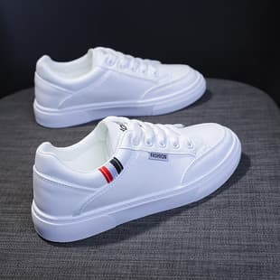 White Sneakers for Women, 2024 Spring Summer New Flat Student Korean Style Versatile Women's Shoes, Trendy Fashionable Shoes