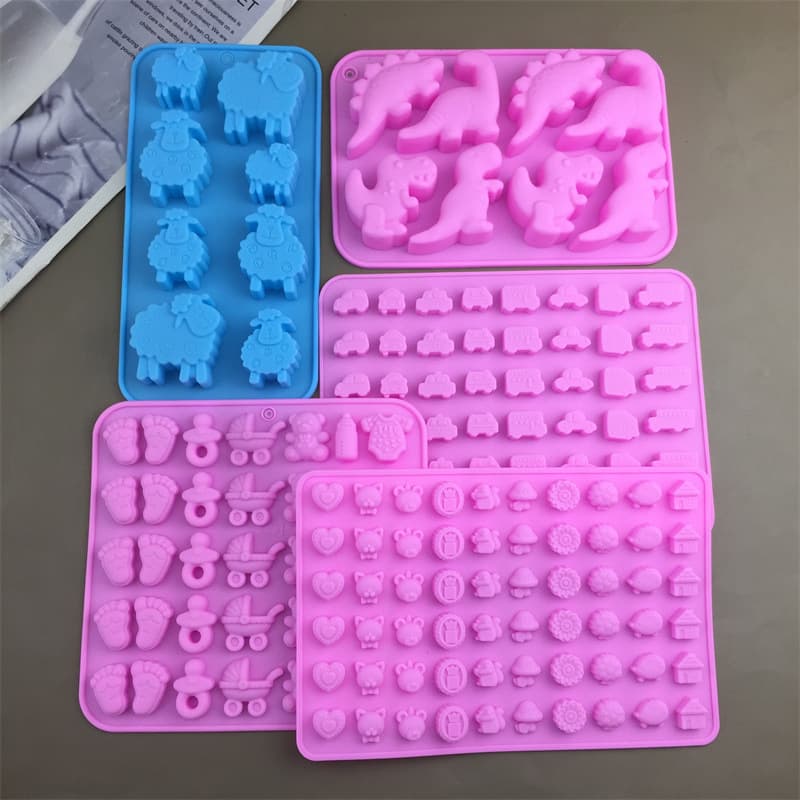 Forest animal transportation car baby supplies baby bottle silicone mold fondant cake chocolate fudge mold