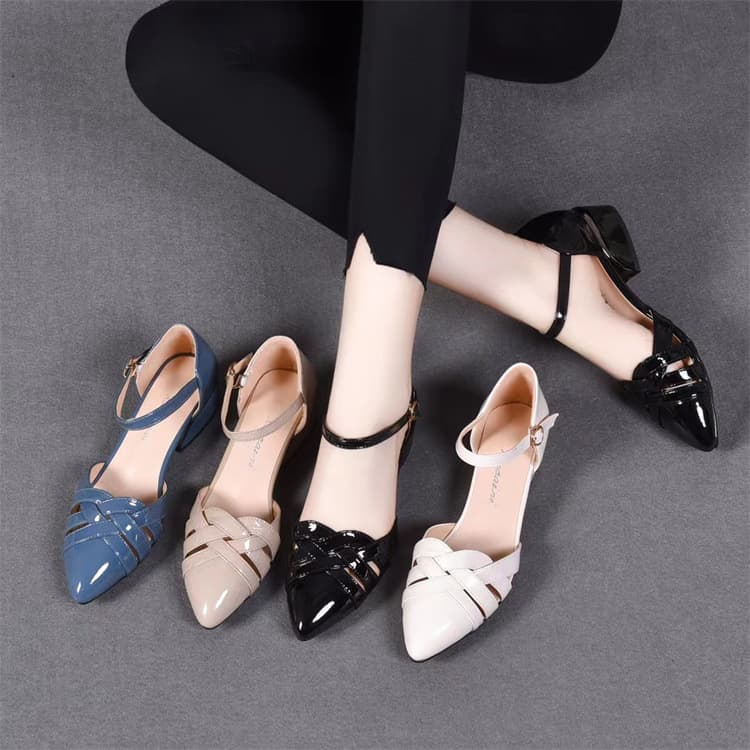 Baotou Sandals Women 2026 New Style Middle-aged Women Fashion Shoes Hollow Woven Women's Shoes Buckle Strap Summer Sandals