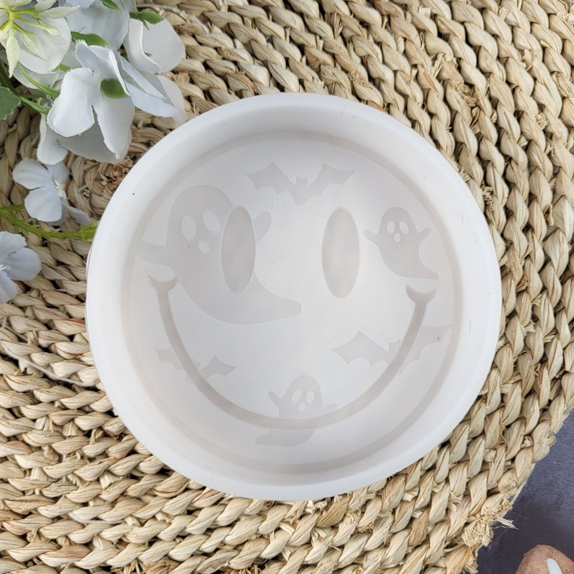 Z0159 Smiley Face Aromatherapy Mold, Crystal Resin Silicone Mold DIY Decoration Silicone Mold