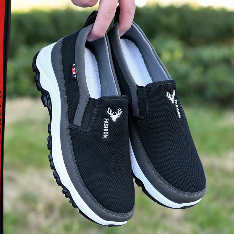 Old Beijing Men's Cloth Shoes Breathable Soft Sole Anti-Slip Men's Shoes Slip-On Canvas Work Shoes Casual Loafers