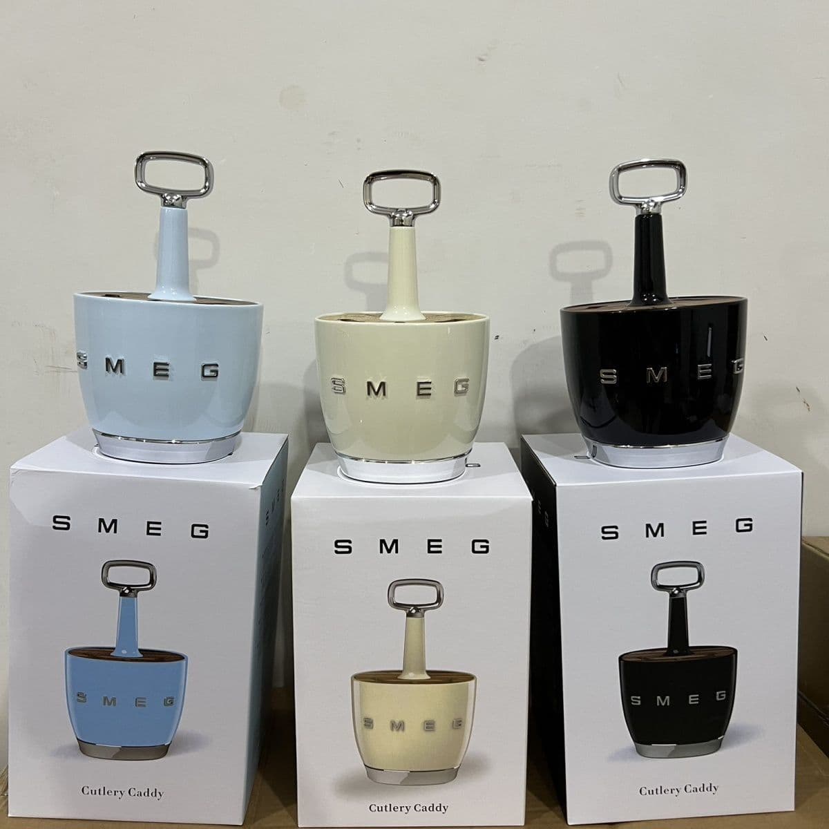 In Stock SMEG Retro Cream Style Kitchen Stainless Steel Cutlery Set Knife Fork Spoon Holder High Appearance