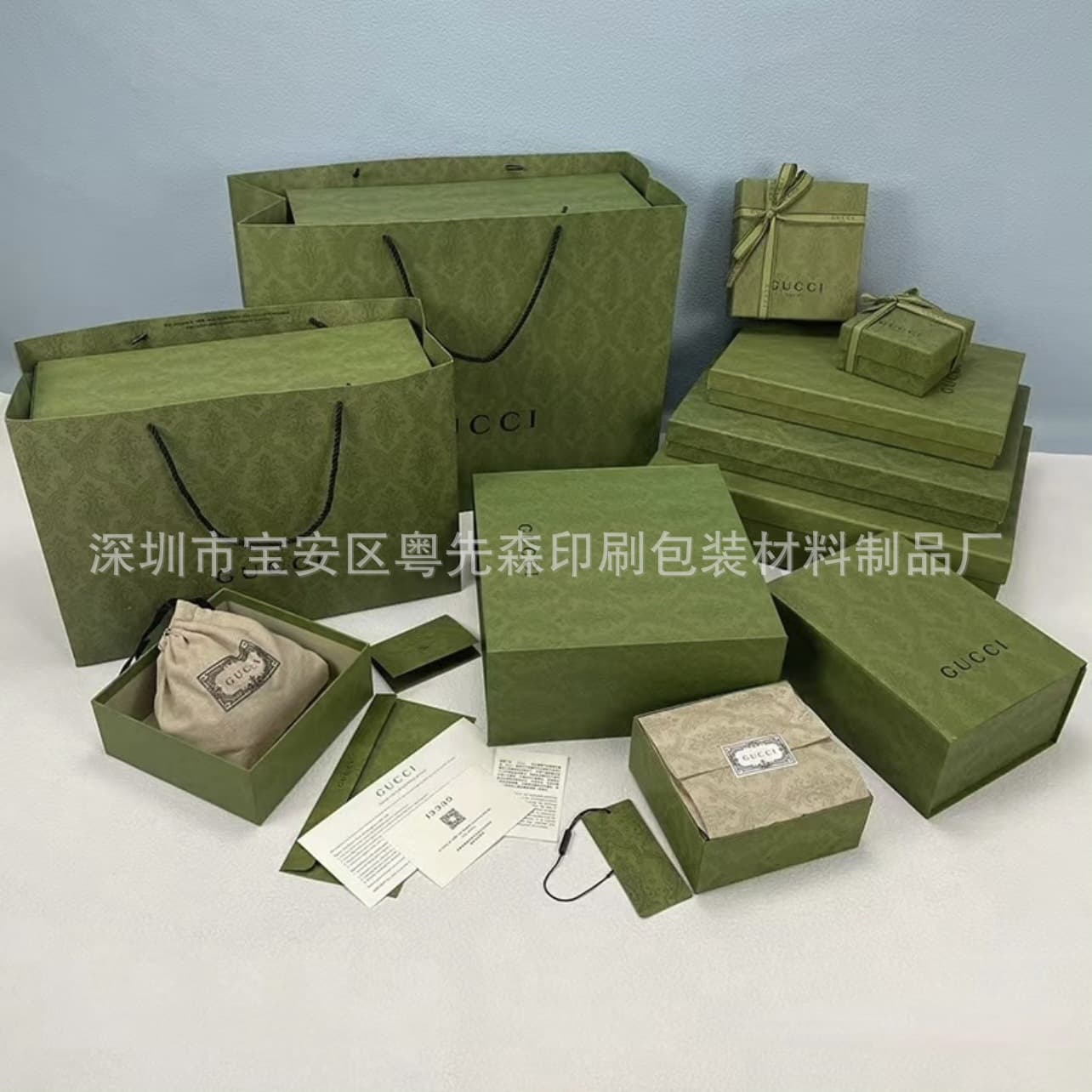 Original antique green European floral pattern vintage light luxury high-end green lipstick perfume gift box, empty gift box, tote bag