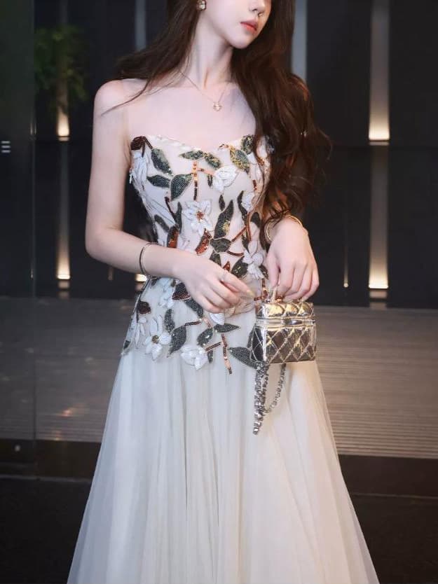 Luxury Sleeveless Embroidered Vest Top with Mesh Skirt Set Summer