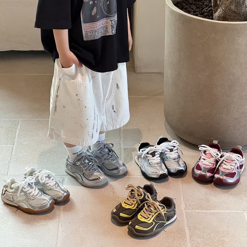 Children's Sports Shoes 2026 Summer Boys Students Hollow Single Mesh Girls Running Casual Sports Agassi Shoes