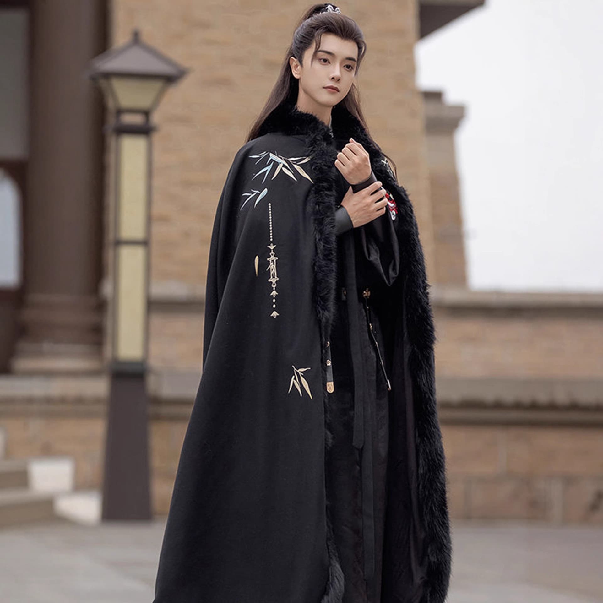 Original Hanfu Cloak 2025 New Large Fur Collar Winter Ancient Style Thickened Warm Embroidered Shawl Unisex Outerwear