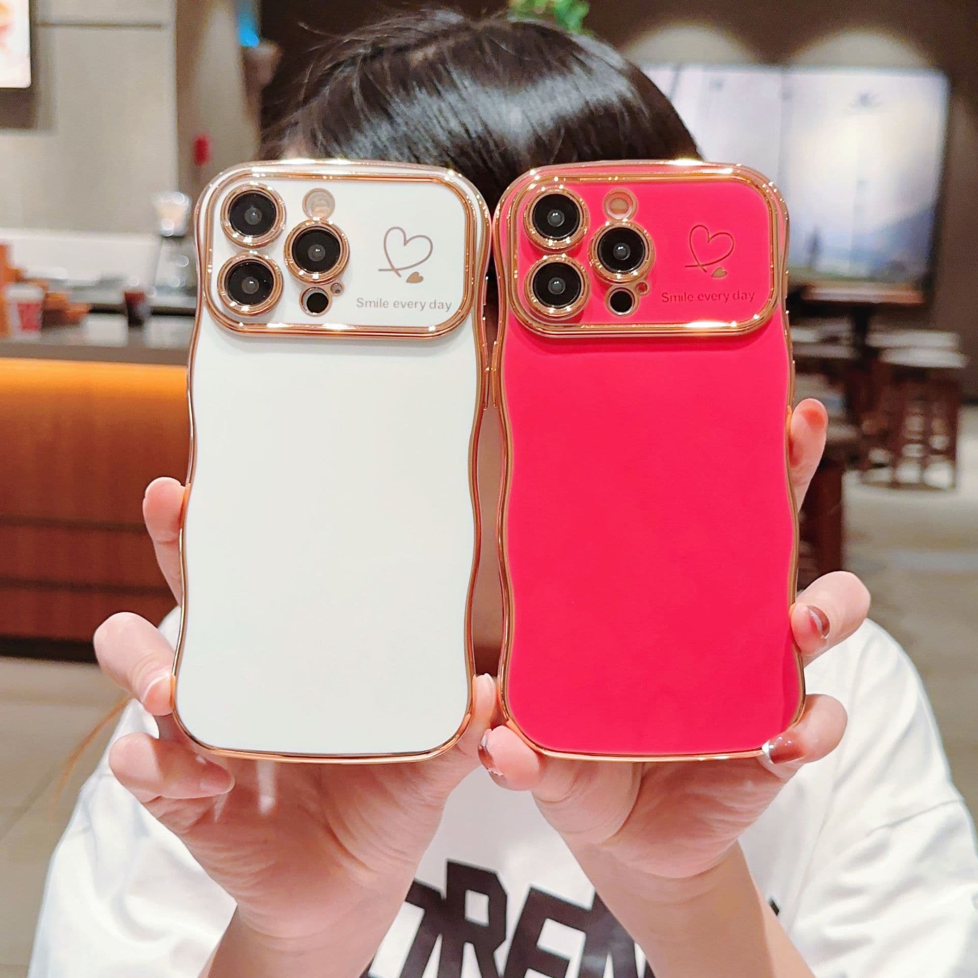 Compatible with iPhone 17 Pro Max Electroplated Big Wave Large Window Phone Case, Apple 15 Side Heart 14 Shockproof