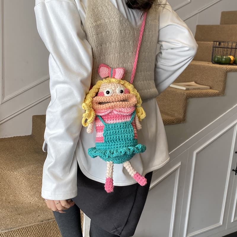 Cute soft girl, funny and ugly little bag, the same cotton knitted bag for female internet celebrities, cross-body mobile phone bag when going out for a walk