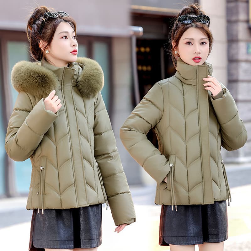Winter New Cotton Coat Women Korean Slim Fit Short Cotton Jacket with Faux Fur Collar Lined Fleece Warm Outerwear