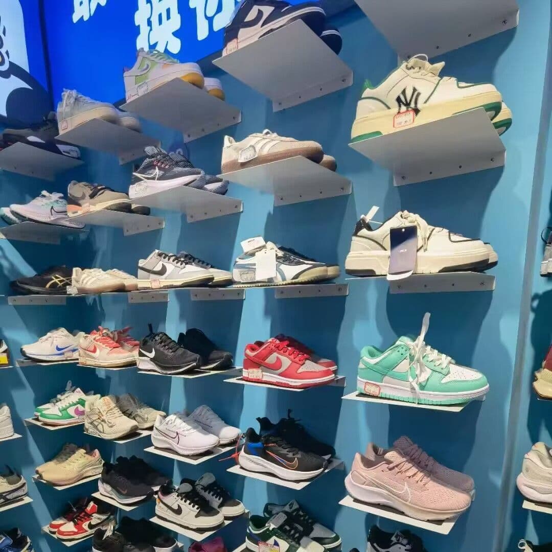 Shoe store shoe rack display rack commercial shoe rack store wall column shoe holder clothing store children's shoes sports shoes