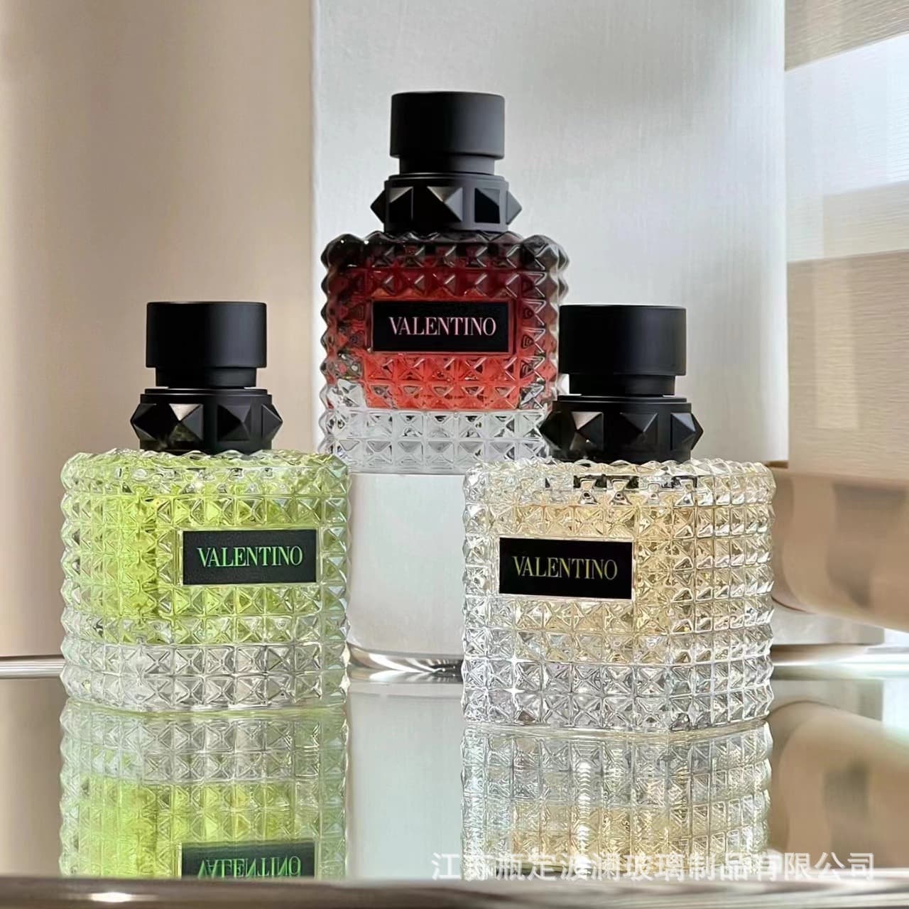 In-Stock Square Transparent Fine Mist Perfume Glass Bottle, Premium Portable Empty Cosmetic Spray Bottle