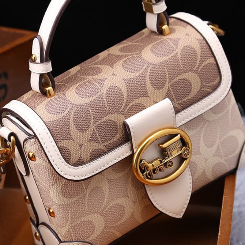 2026 New High-end Fashion Commuting Handbag Niche Design Retro Classic Presbyopia Small Square Bag