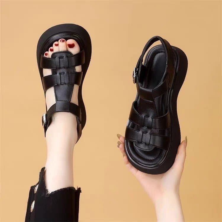 Thick Sole Sandals for Women Summer 2026 New Outdoor Sports Sandals Soft Sole Match Skirts Casual Roman Beach Sandals