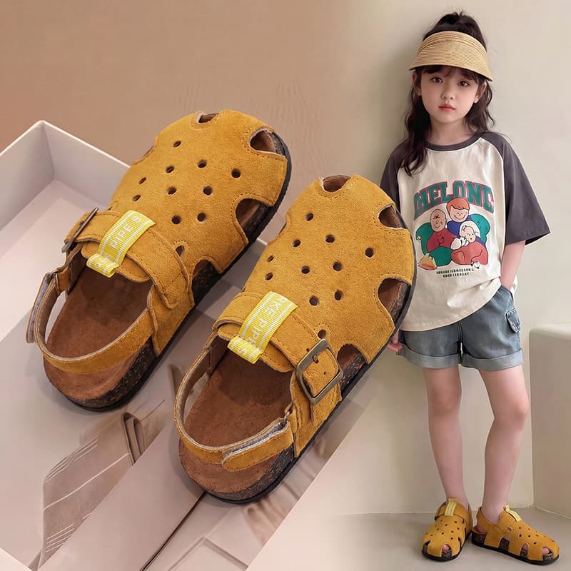 2026 New Summer Girls' Birkenstock Sandals for Outdoor Wear, Non-Slip, Casual, Versatile, Breathable, Princess-Style Beach Sandals for Girls