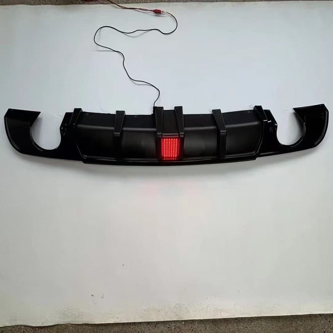 For 15-23 Chrysler 300C SRT Rear Lip Square Light Rear Diffuser Rear Lip Rear Spoiler