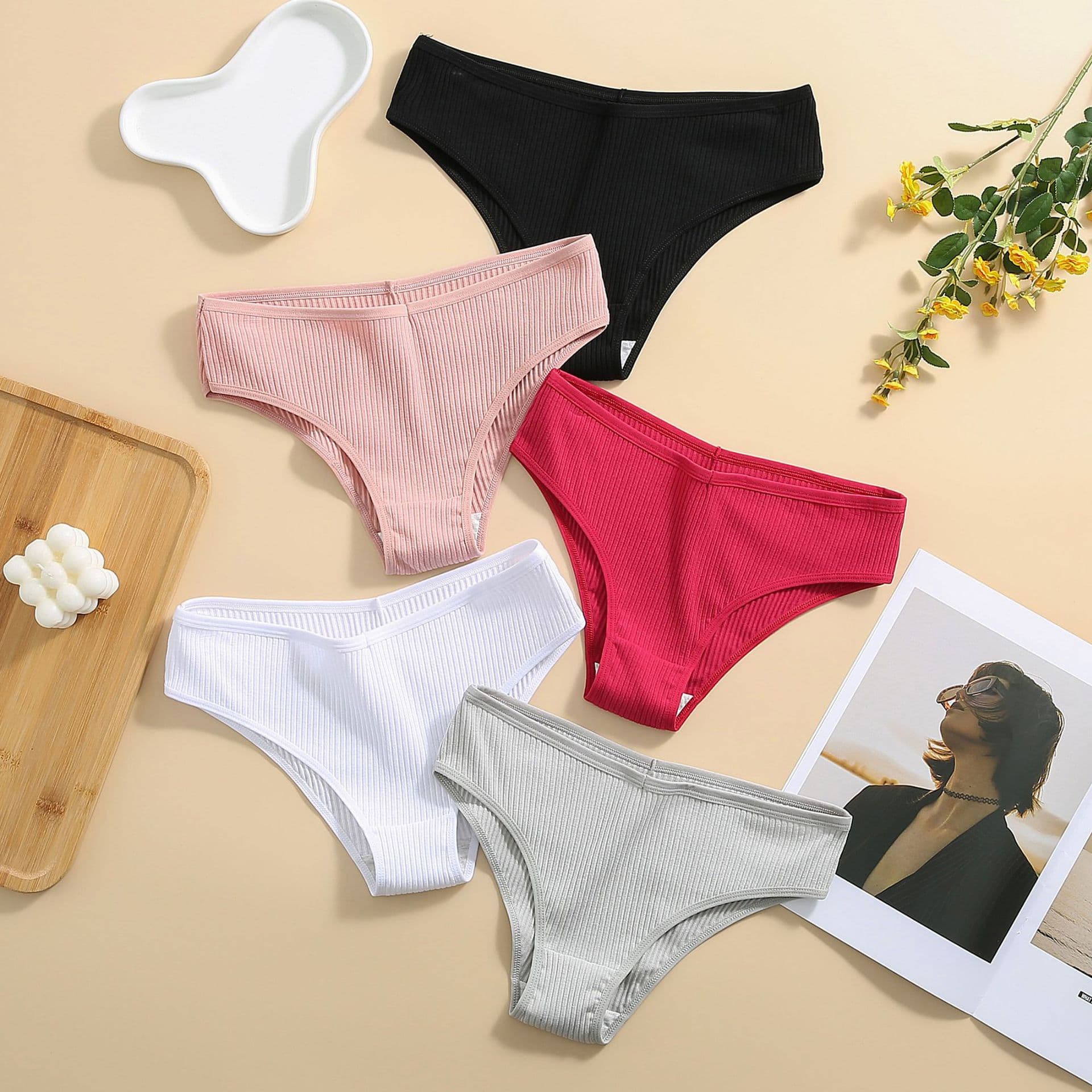 Women's Cotton Panties Mid-Rise Full Cotton Crotch Breathable Seamless Solid Color Triangle Panties Cross-Border Bestseller Comfortable Cotton Seamless
