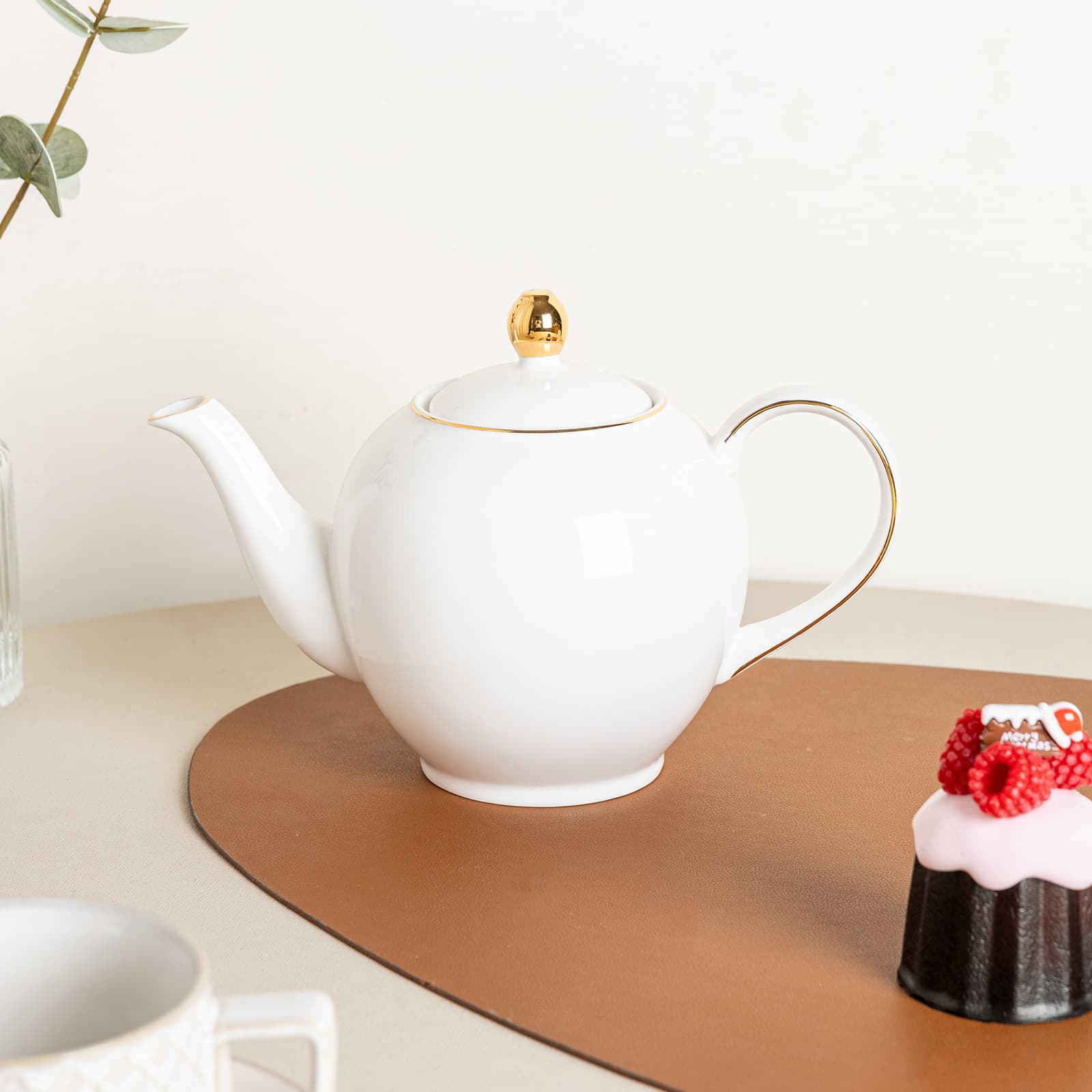 White porcelain gold-painted household coffee pot teapot ceramic large teapot teapot with filter white porcelain tea set jade porcelain