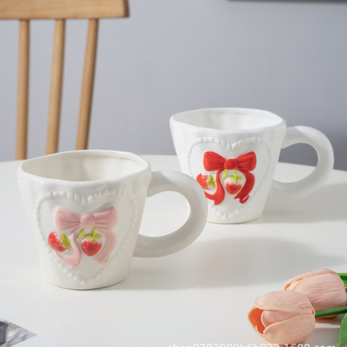 Ins-style Creative Hand-pinched Relief Bow Strawberry Internet-famous High-end Ceramic Coffee Mug