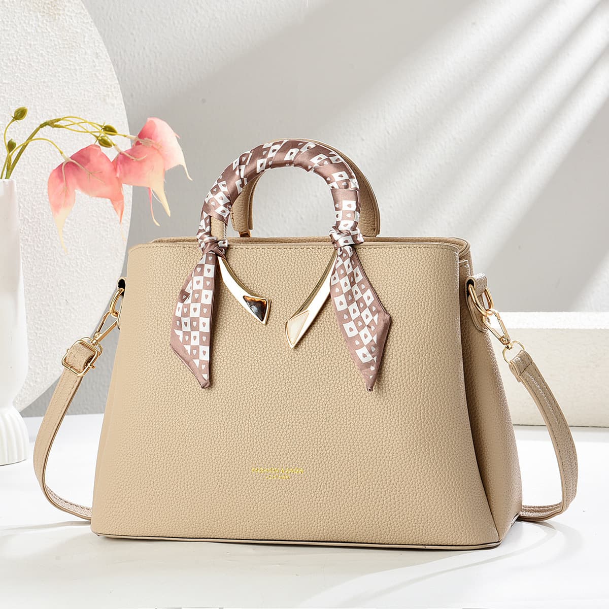 Trendy Women's Handbag New Fashion Tote Bag Elegant Large Capacity Shoulder Bag European Style Premium Ladies Bag
