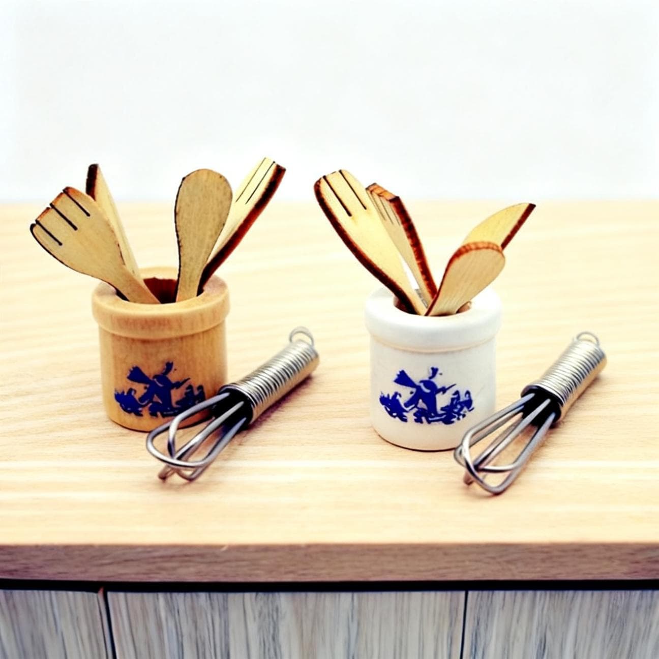 Photography Props and Decorations Dollhouse Mini Wooden Spatula, Knife, Fork, Egg Beater, Tableware, and Jars