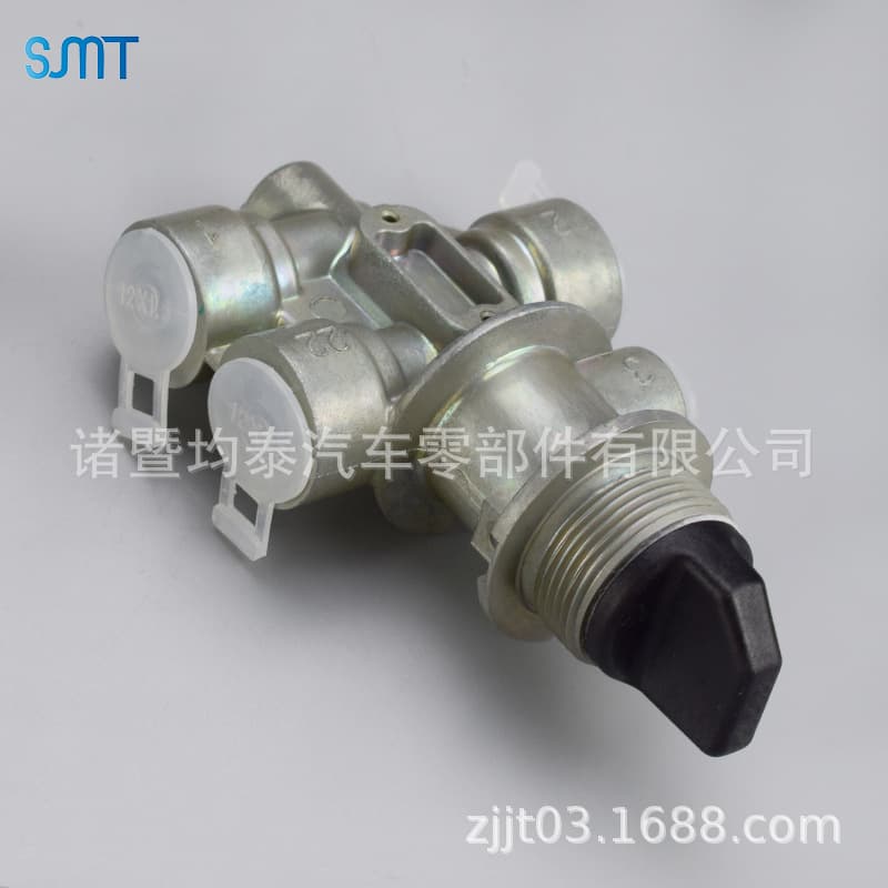 4630370060 98413420 1518089 116049 9841342 Direction Control Valve Truck Parts