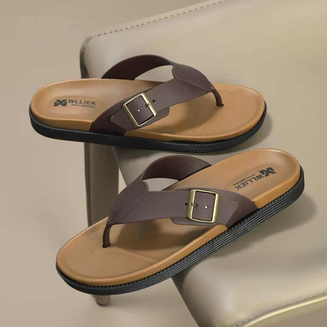 New Men's Flip Flops Summer 2025 Outdoor Anti-Slip Men's Slippers Korean Style Men's Sandals