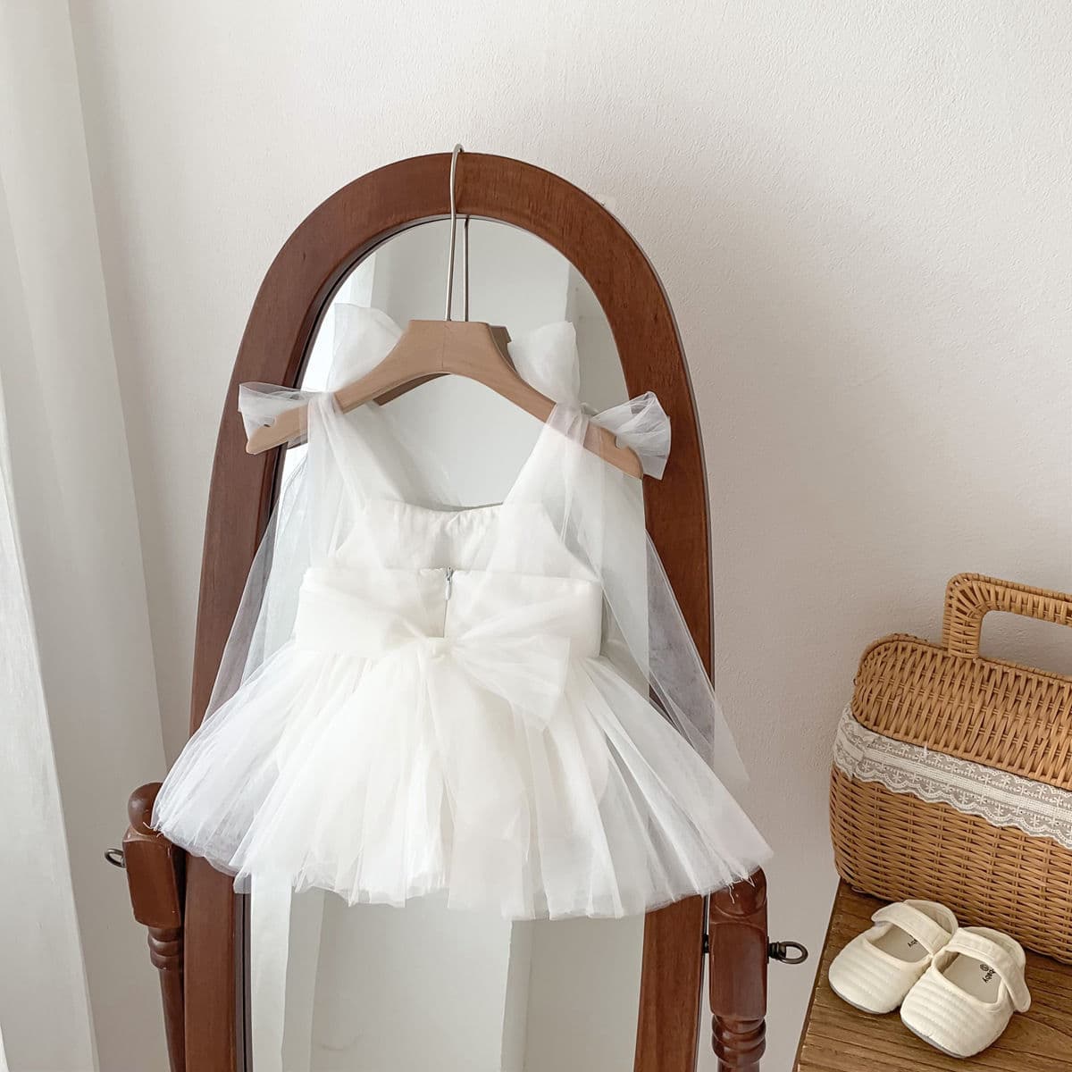 ins2024 summer baby girl sleeveless baggy baby mesh princess dress newborn baby photo dress for 100 days