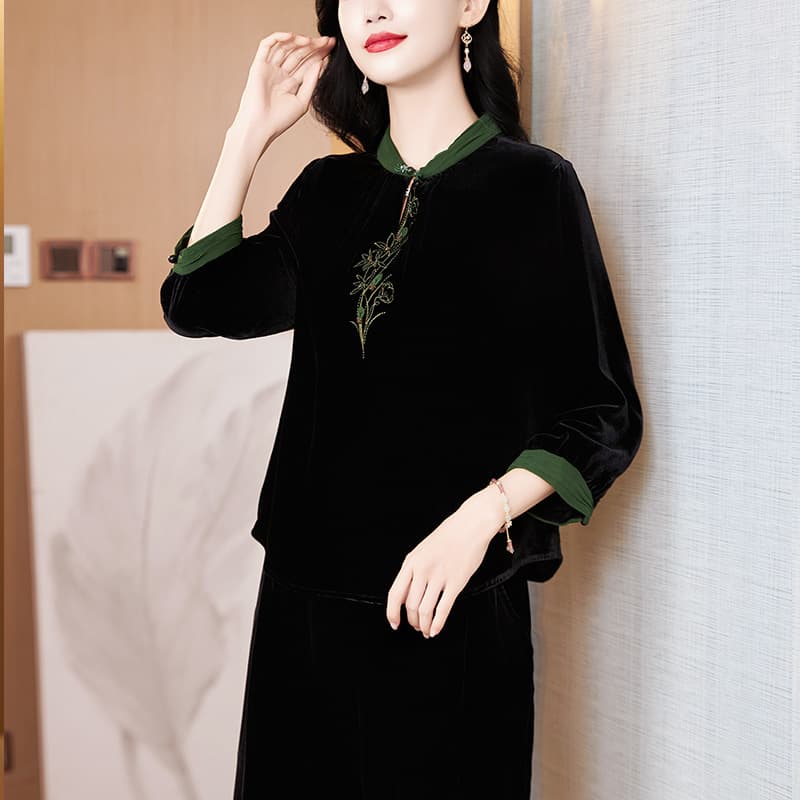 Heavy Work Embroidery V-neck Silk Velvet Top Three-quarter Sleeve Waist-tucking Elegant Mulberry Silk Shirt