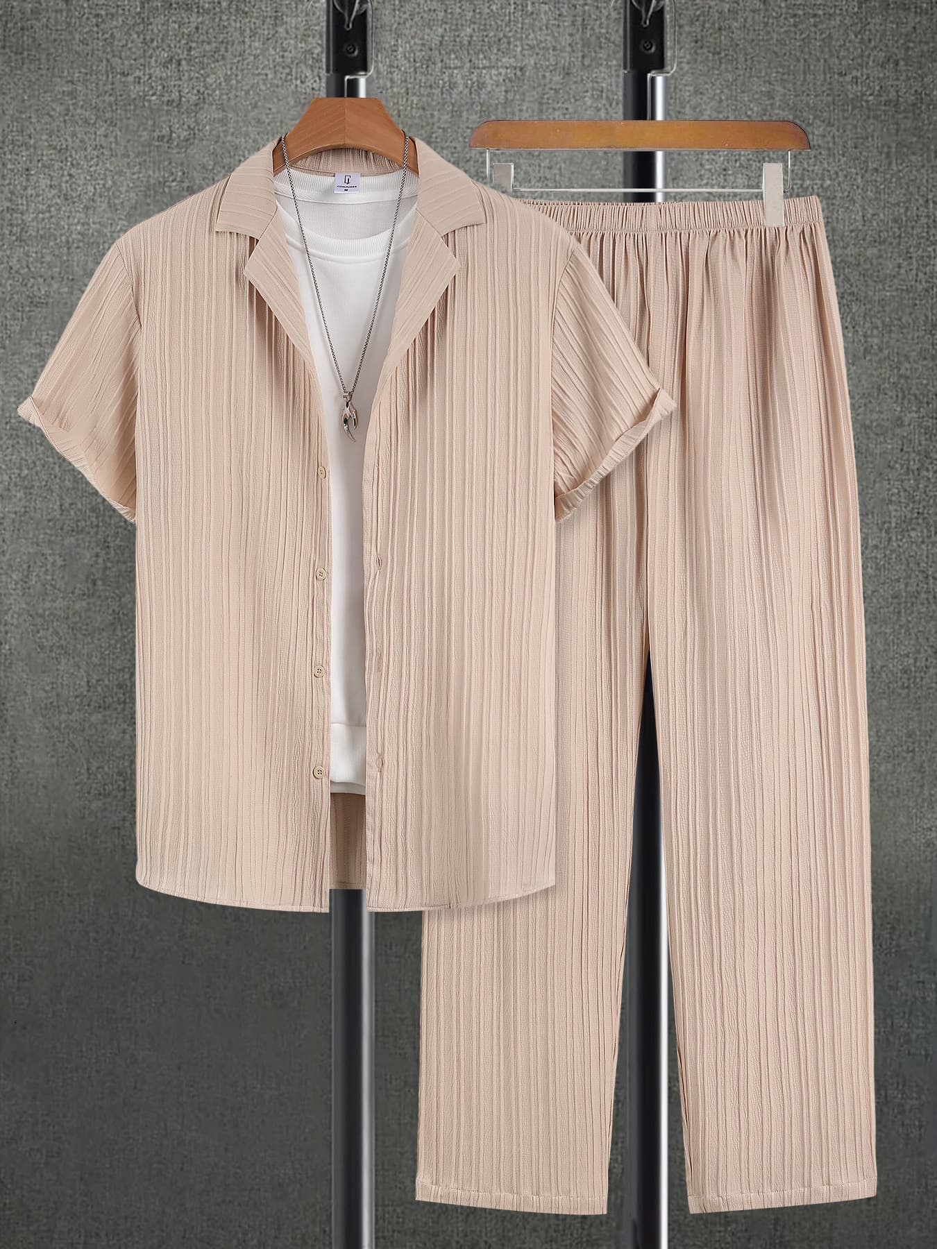 Men's Two-Piece Casual Suit Set with Textured Striped Notch Lapel Short-Sleeve Button-Up Shirt and Solid Color Pants for Export Wholesale Drop Shipping