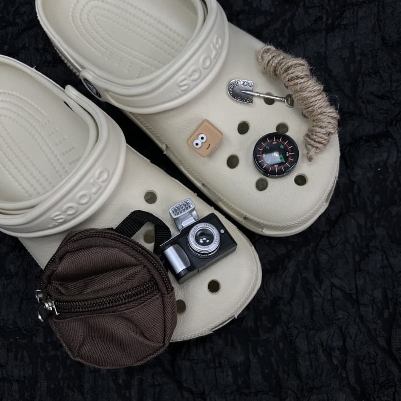 2025 New Hole Sandals DIY Accessories Compass Trendy Cool Camera Decoration Detachable